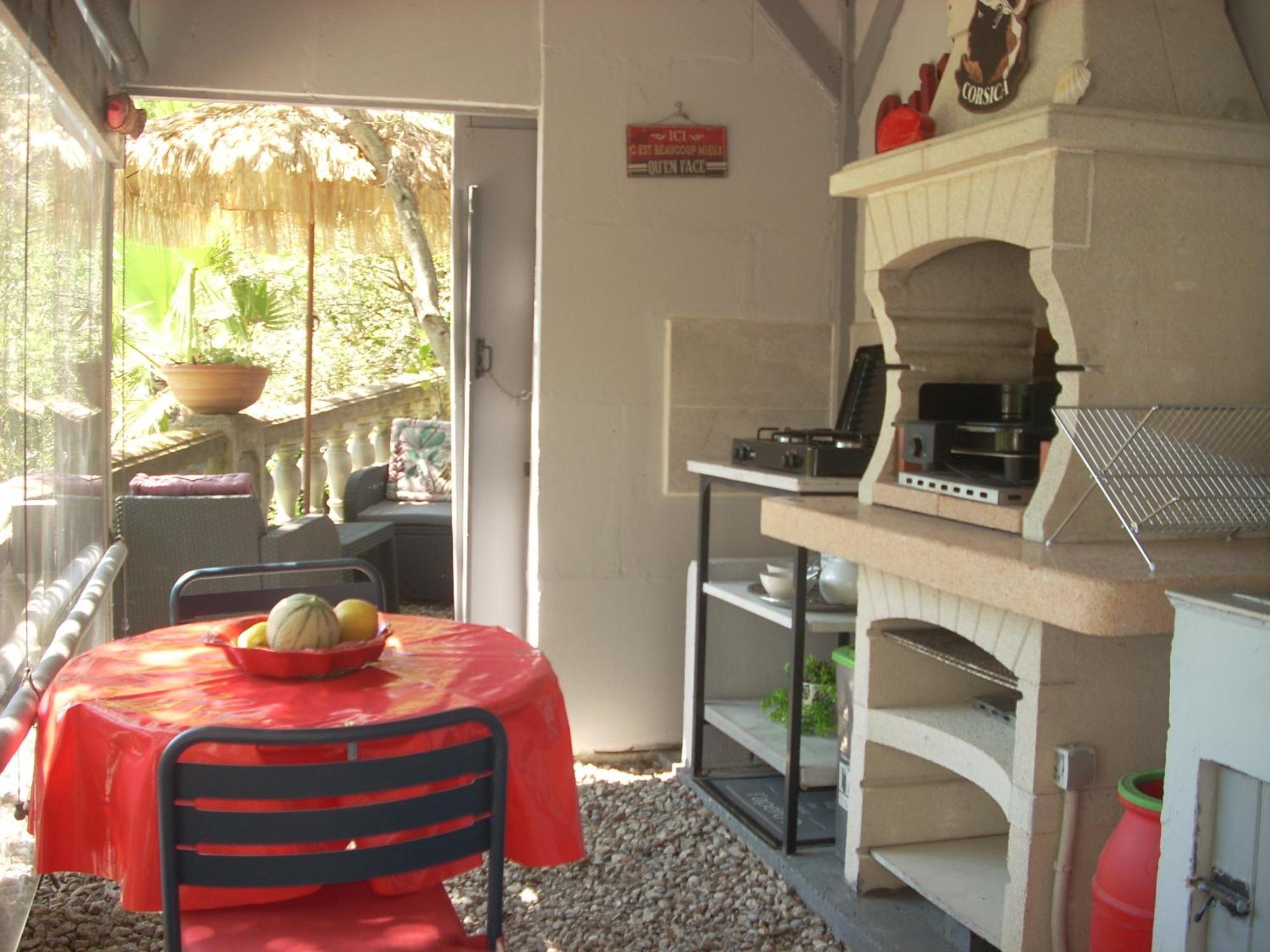 Sartène Chambre Independante Climatisee, Cuisine D'Ete, Piscine מראה חיצוני תמונה
